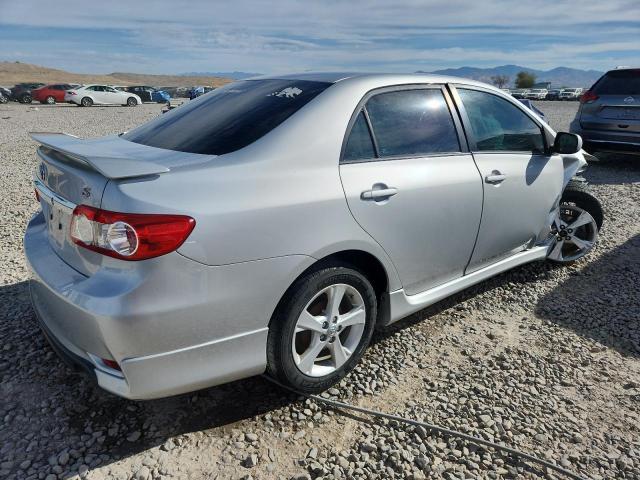5YFBU4EE5DP202594 - 2013 TOYOTA COROLLA BASE Күміс фото 3