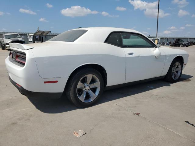 2C3CDZAG2KH718914 - 2019 DODGE CHALLENGER SXT WHITE photo 3