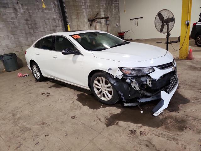 1G1ZD5STXJF130214 - 2018 CHEVROLET MALIBU LT WHITE photo 4