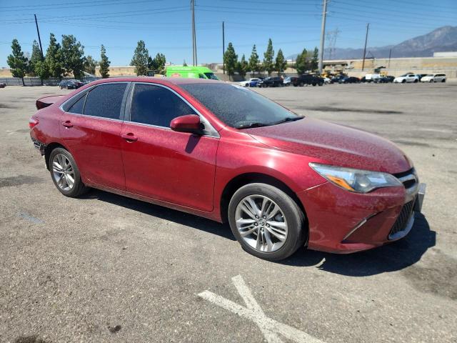 4T1BF1FK2GU514131 - 2016 TOYOTA CAMRY LE RED photo 4