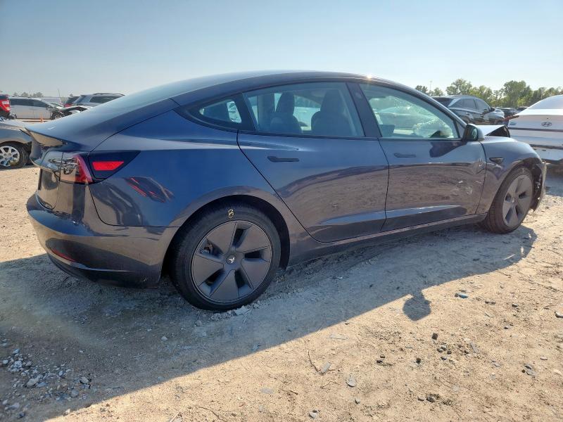 5YJ3E1EA8PF554856 - 2023 TESLA MODEL 3 Серый фото 3