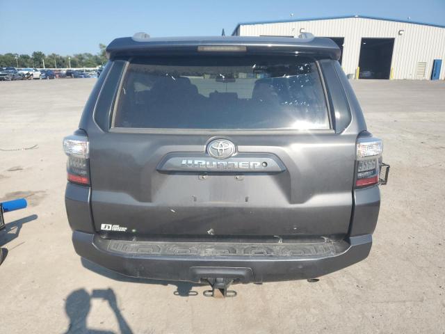 JTEZU5JR7H5156942 - 2017 TOYOTA 4RUNNER SR5 ნაცრისფერი ფოტო 6