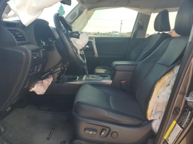 JTEZU5JR7H5156942 - 2017 TOYOTA 4RUNNER SR5 ნაცრისფერი ფოტო 7