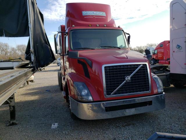 4V5NC9UG5GN929896 - 2016 VOLVO VN VNL RED photo 9