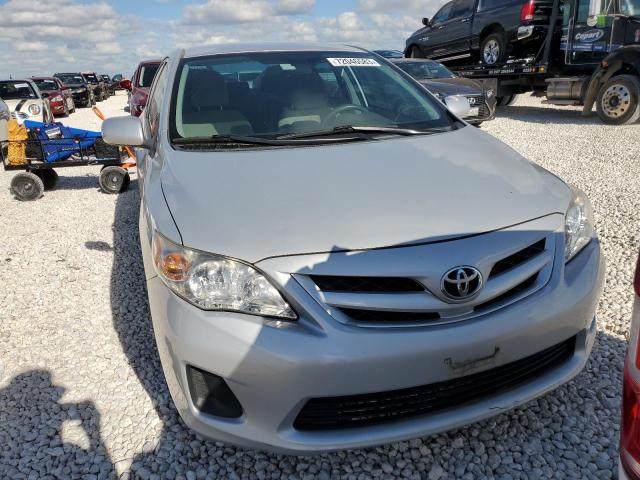 2T1BU4EE6DC018023 - 2013 TOYOTA COROLLA ba BASE GRAY photo 5