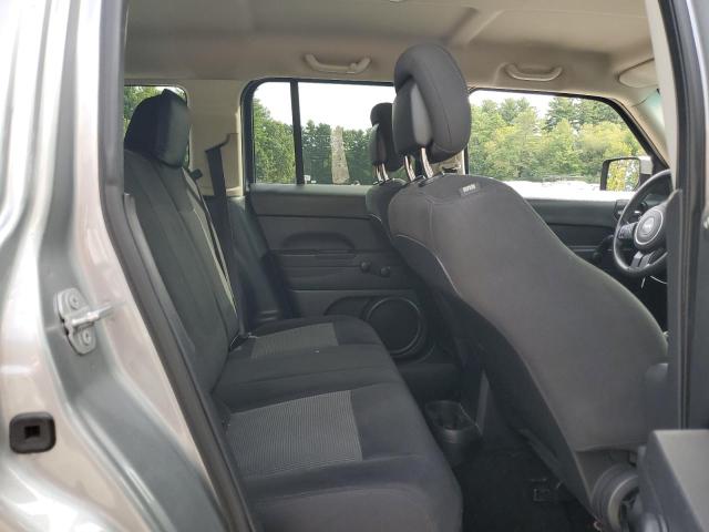 1C4NJPBA1FD372126 - 2015 JEEP PATRIOT SPORT GRAY photo 11