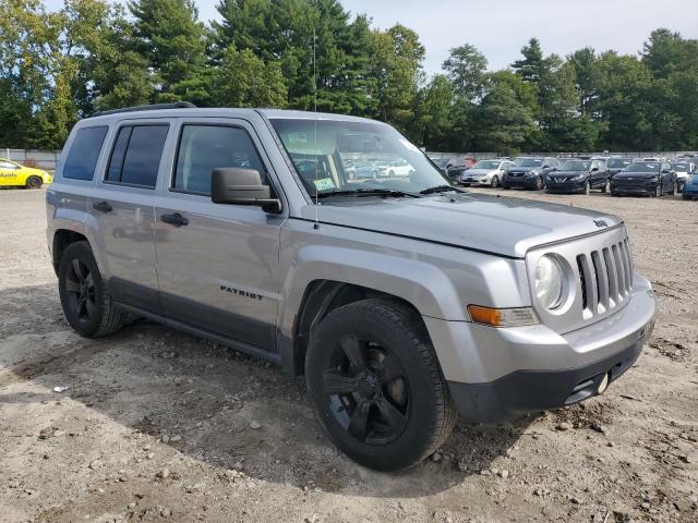 1C4NJPBA1FD372126 - 2015 JEEP PATRIOT SPORT GRAY photo 4