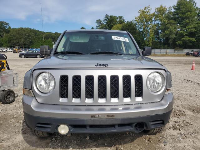 1C4NJPBA1FD372126 - 2015 JEEP PATRIOT SPORT GRAY photo 5