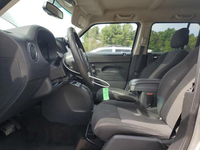 1C4NJPBA1FD372126 - 2015 JEEP PATRIOT SPORT GRAY photo 7