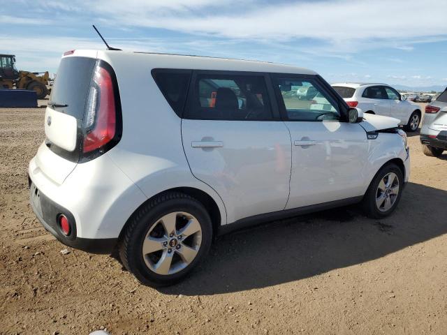 KNDJN2A27J7553478 - 2018 KIA SOUL WHITE photo 3