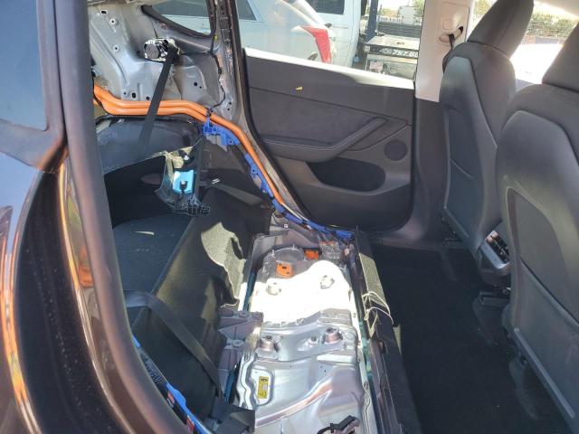 7SAYGDEEXRF080886 - 2024 TESLA MODEL Y 石墨色 照片 11