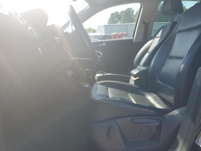 WVGAV7AX1CW582472 - 2012 VOLKSWAGEN TIGUAN S Qara foto 7