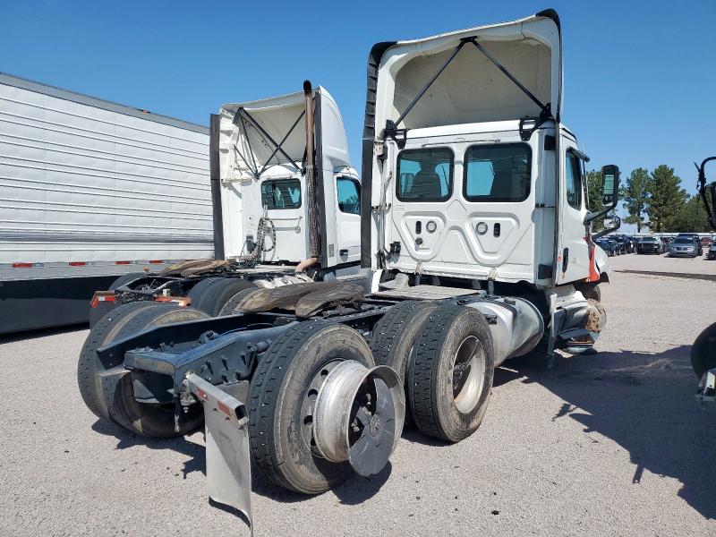 3AKJHLDV0PDUA6578 - 2023 FREIGHTLINER CASCADIA 1 白色 照片 4