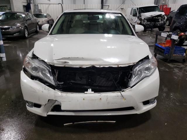 4T1BK3DB0BU407310 - 2011 TOYOTA AVALON BASE 白色 照片 5
