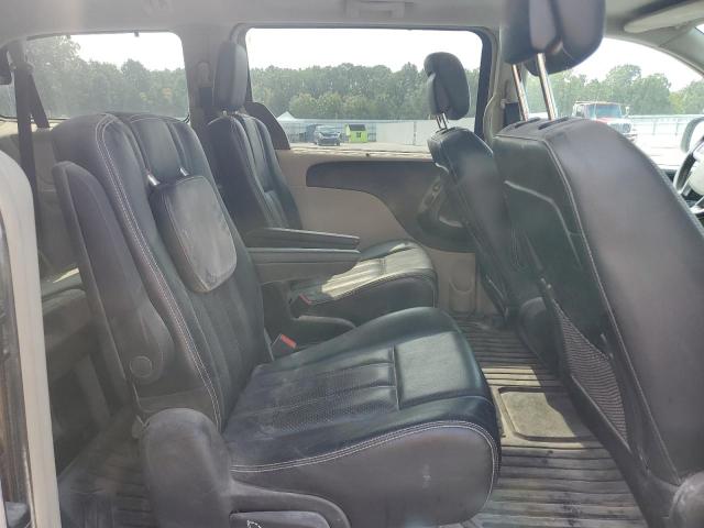 2C4RC1CG2CR134029 - 2012 CHRYSLER TOWN & COU TOURING L RED photo 11