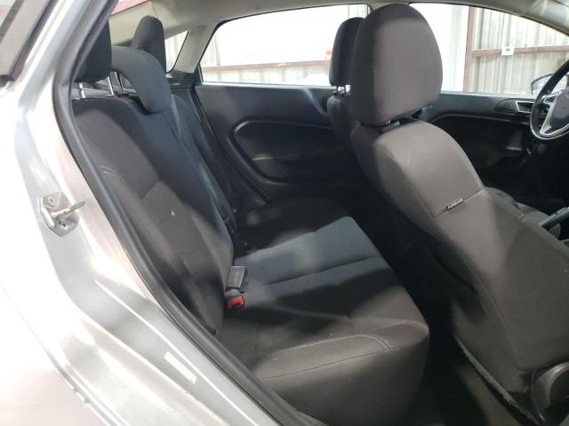 3FADP4BJ9FM117548 - 2015 FORD FIESTA SE SILVER photo 10