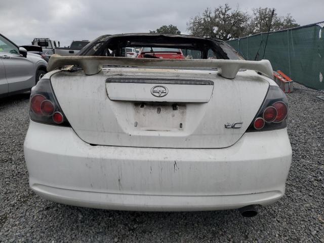 JTKDE167480257082 - 2008 TOYOTA SCION TC WHITE photo 6