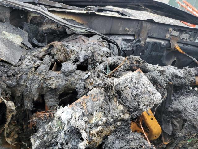 JTKDE167480257082 - 2008 TOYOTA SCION TC WHITE photo 9