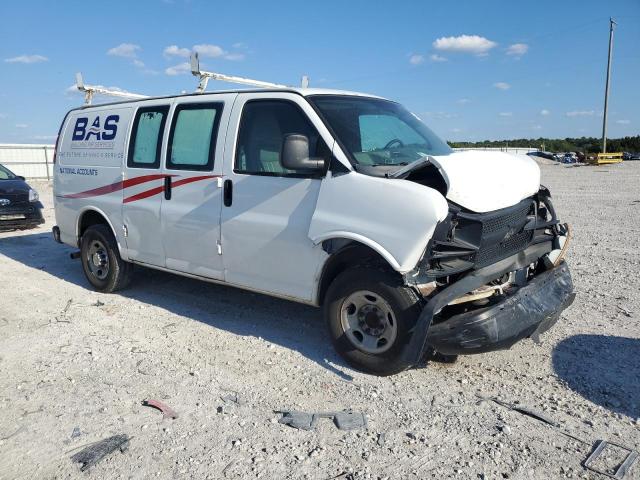 1GCWGFBA1D1138080 - 2013 CHEVROLET EXPRESS G2 WHITE photo 4