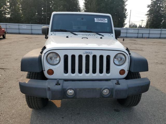 1C4BJWDG8DL506261 - 2013 JEEP WRANGLER U SPORT თეთრი ფოტო 5