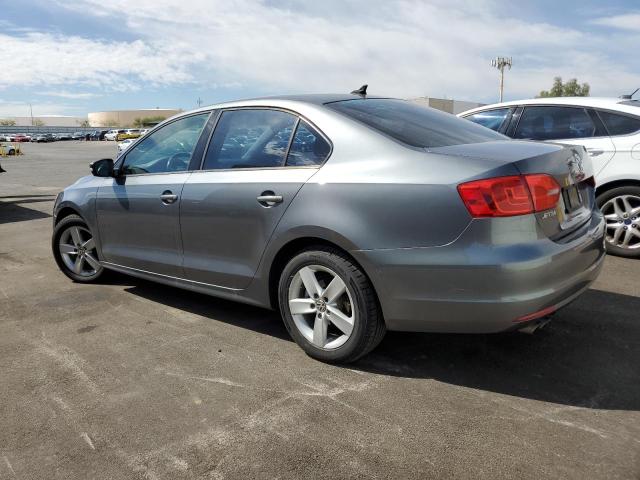 3VW3L7AJ7CM410362 - 2012 VOLKSWAGEN JETTA TDI GRAY photo 2