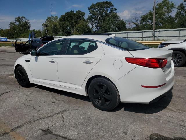 5XXGM4A75FG361723 - 2015 KIA OPTIMA LX 白色 照片 2