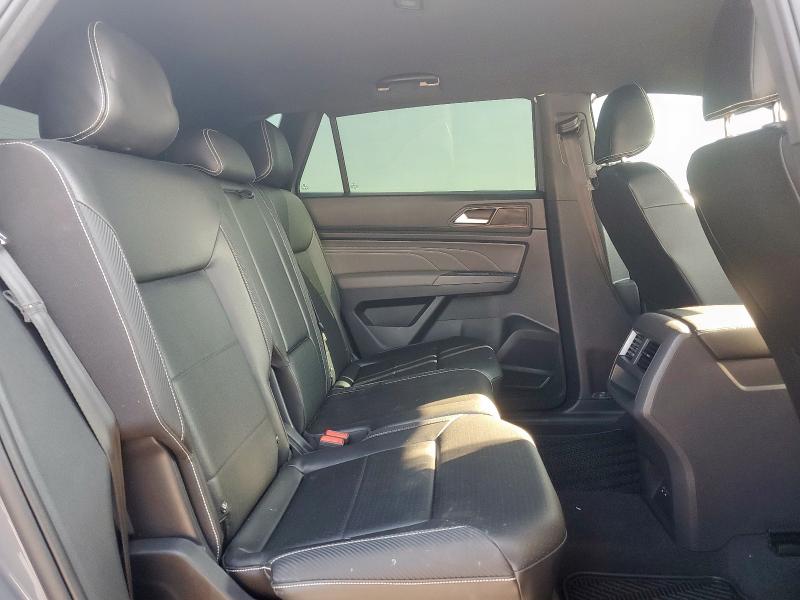 1V2WE2CA5MC216084 - 2021 VOLKSWAGEN ATLAS CROS SE Boz foto 11