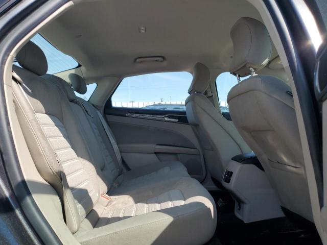 3FA6P0LUXKR262847 - 2019 FORD FUSION SE GRAY photo 10