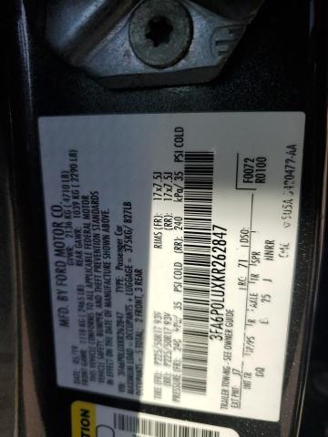 3FA6P0LUXKR262847 - 2019 FORD FUSION SE GRAY photo 13