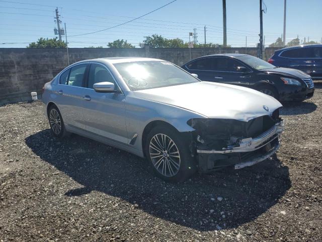 WBAJE7C55JWC56378 - 2018 BMW 540 XI SILVER photo 4