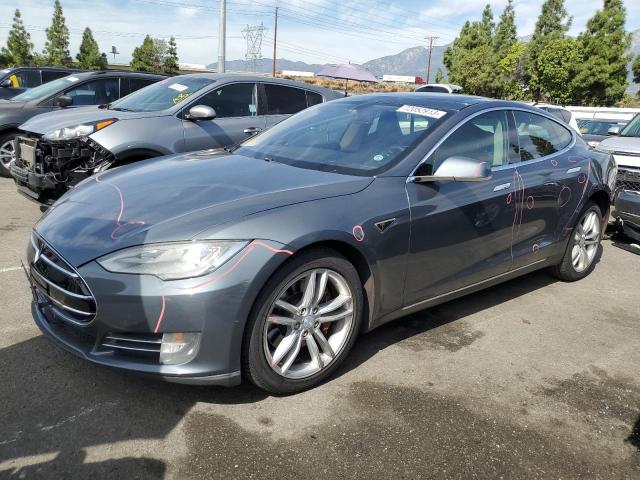 5YJSA1BC2DFP10608 - 2013 TESLA MODEL S Մոխրագույն լուսանկար 1
