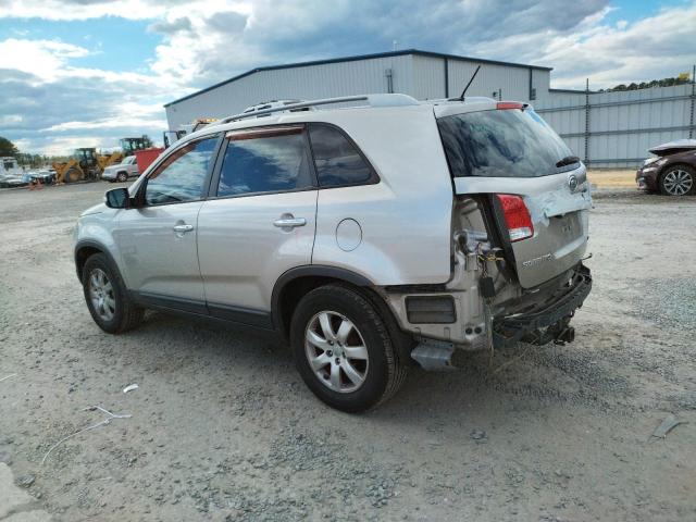 5XYKT4A64DG380132 - 2013 KIA SORENTO LX SILVER photo 2