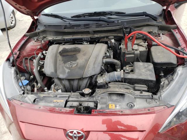 3MYDLBJV9LY703476 - 2020 TOYOTA YARIS LE RED photo 11