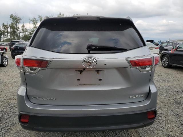5TDJKRFH2FS224389 - 2015 TOYOTA HIGHLANDER XLE Արծաթագույն լուսանկար 6