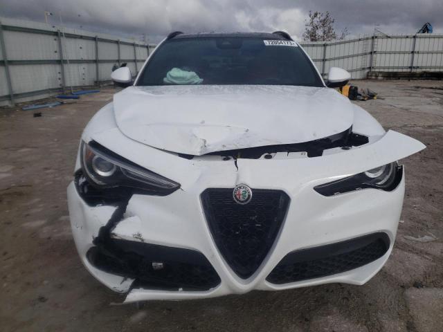 ZASPAKANXN7D38187 - 2022 ALFA ROMEO STELVIO WHITE photo 5