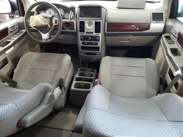 2A4RR5D10AR448849 - 2010 CHRYSLER TOWN & COU TOURING SILVER photo 8