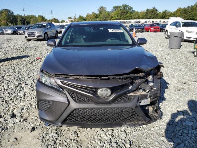 4T1B11HK7JU658101 - 2018 TOYOTA CAMRY L GRAY photo 5