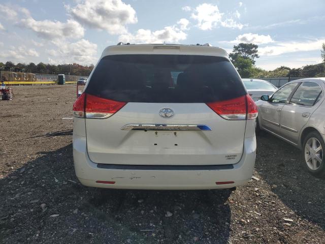 5TDDK3DC8BS028811 - 2011 TOYOTA SIENNA XLE WHITE photo 6