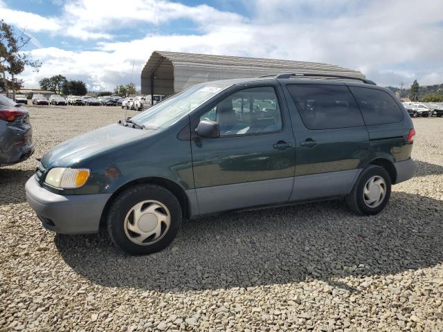 2001 TOYOTA SIENNA LE, 