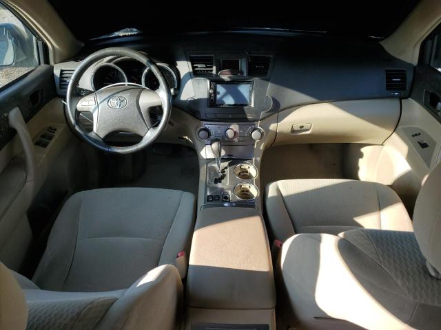 5TDBK3EH4AS005686 - 2010 TOYOTA HIGHLANDER GREEN photo 8