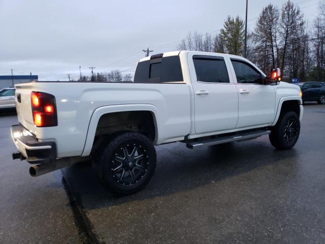 1GT12TEY4JF270720 - 2018 GMC SIERRA K2500 SLT WHITE photo 3