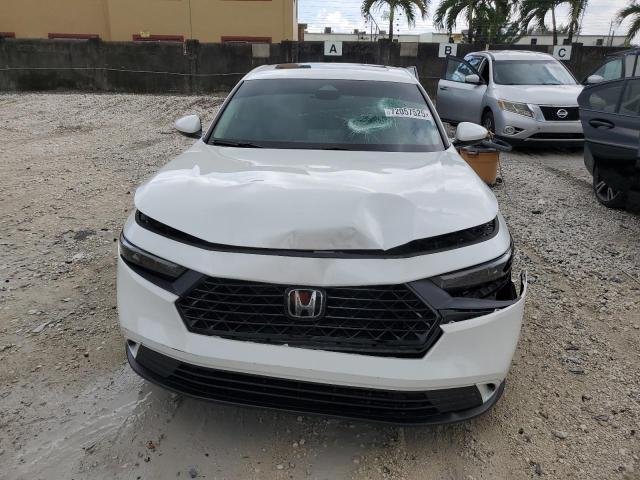 1HGCY1F36RA052495 - 2024 HONDA ACCORD EX WHITE photo 5