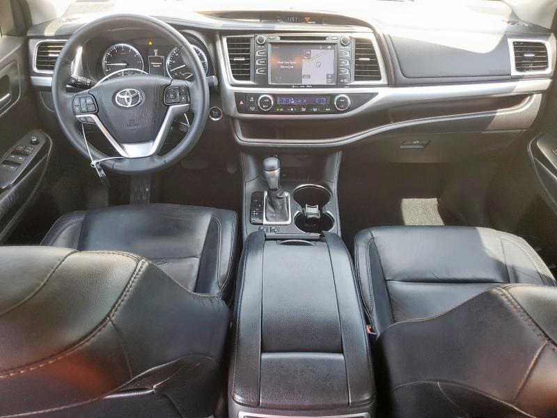 5TDKKRFH9GS130001 - 2016 TOYOTA HIGHLANDER XLE GRAY photo 8