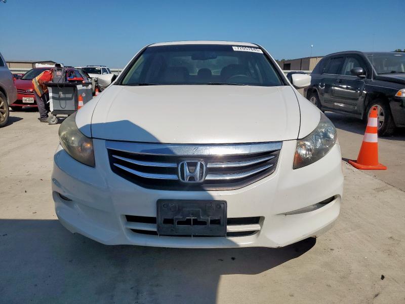 1HGCP3F80CA030266 - 2012 HONDA ACCORD EXL WHITE photo 5