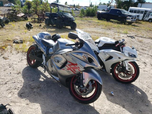 JS1GX72B5K7100116 - 2019 SUZUKI GSX1300 RA GRAY photo 1