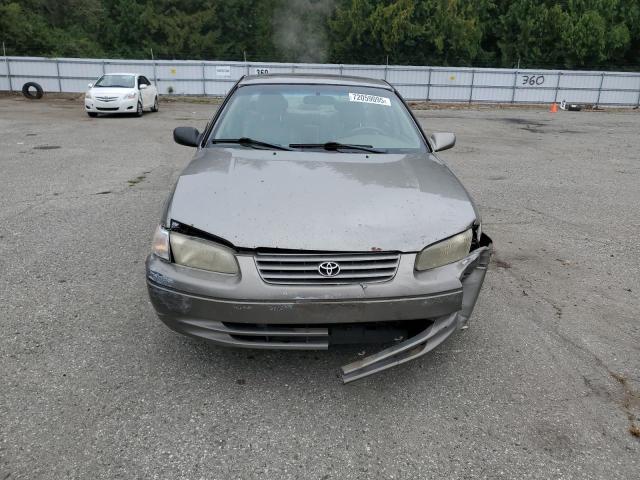 4T1BF28K2WU064790 - 1998 TOYOTA CAMRY CE თაფლისფერი ფოტო 5