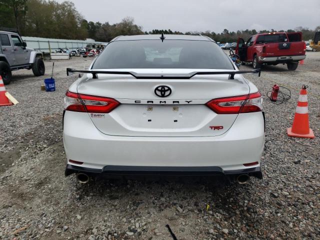 4T1NZ1AKXLU043741 - 2020 TOYOTA CAMRY TRD WHITE photo 6