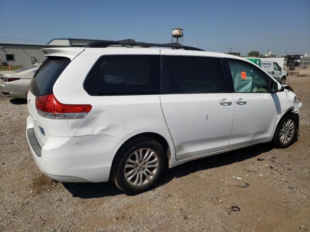 5TDYK3DC6ES526303 - 2014 TOYOTA SIENNA XLE WHITE photo 3