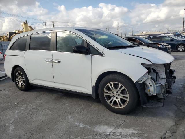 5FNRL5H60CB117359 - 2012 HONDA ODYSSEY EXL WHITE photo 4