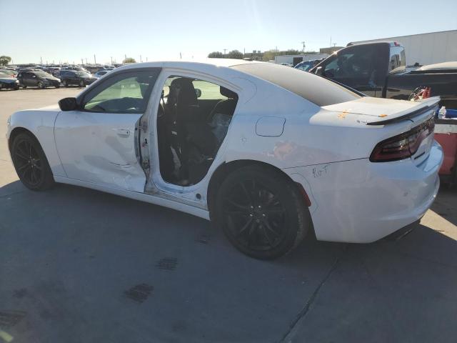 2C3CDXBG5GH218921 - 2016 DODGE CHARGER SE WHITE photo 2